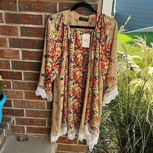 Relipop Ladies XXL Floral & Lace Open Kimono 👘